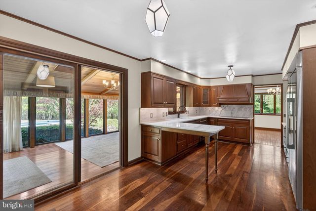 2323 SAINT PETERS RD, Pottstown, PA 19465
