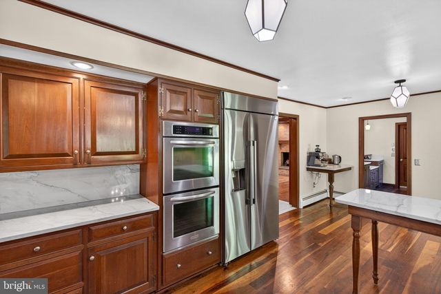 2323 SAINT PETERS RD, Pottstown, PA 19465