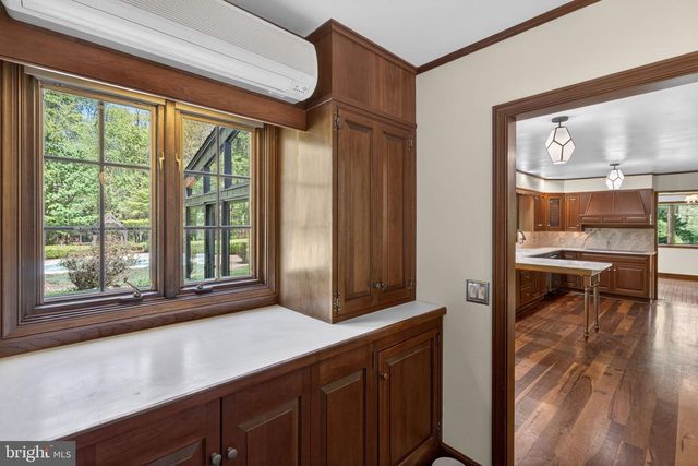 2323 SAINT PETERS RD, Pottstown, PA 19465
