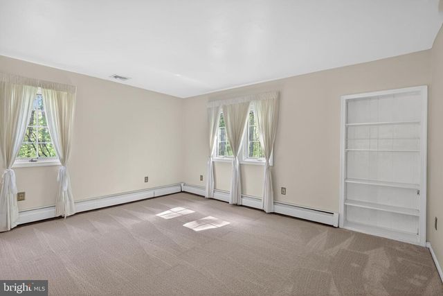 2323 SAINT PETERS RD, Pottstown, PA 19465