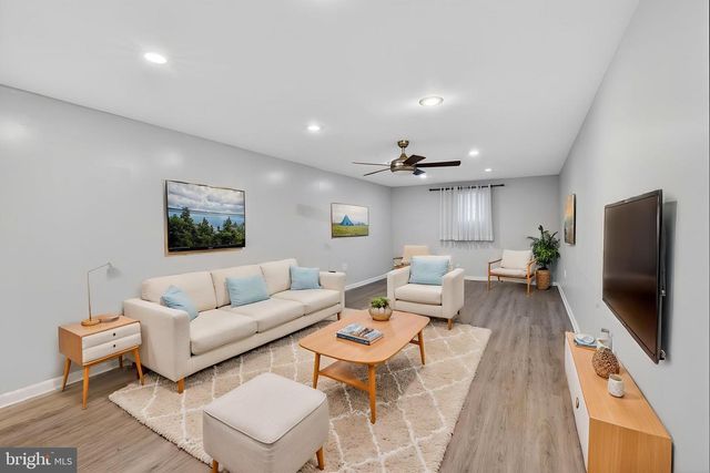 2323 SAINT PETERS RD, Pottstown, PA 19465