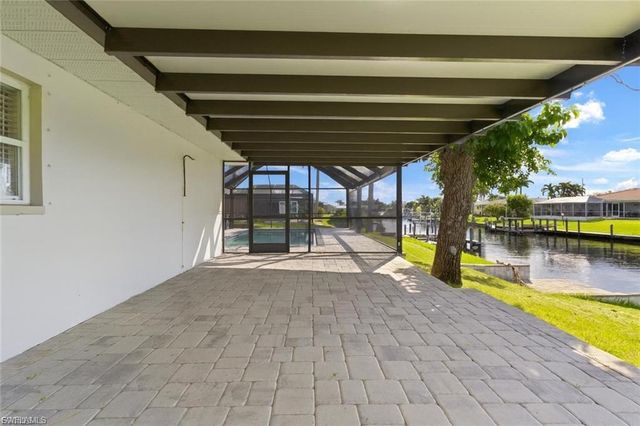 2232 SE 27th ST, Cape Coral, FL 33904