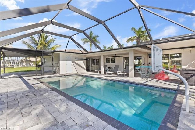 2232 SE 27th ST, Cape Coral, FL 33904