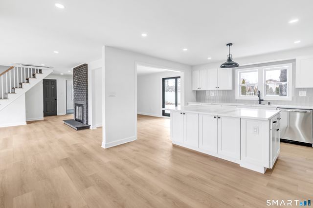 139 Wepawaug Drive, Milford, CT 06461