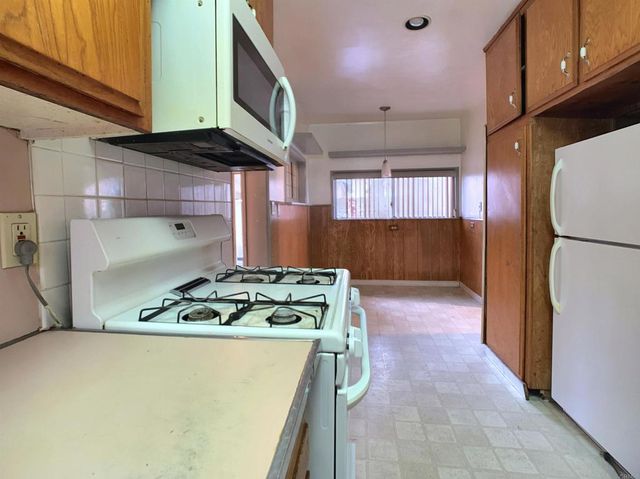 4365 44th St, San Diego, CA 92115