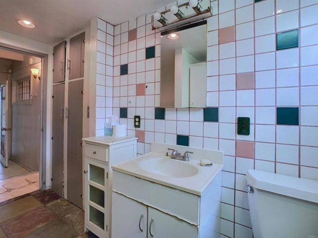 4365 44th St, San Diego, CA 92115