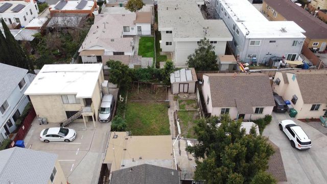 4365 44th St, San Diego, CA 92115