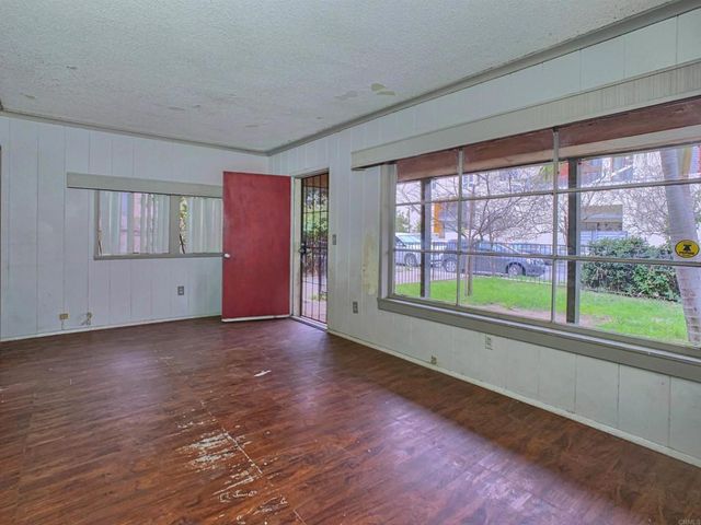 4365 44th St, San Diego, CA 92115