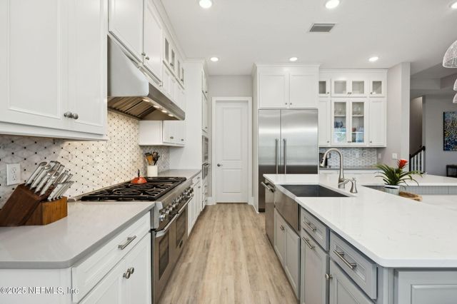 300 OUTLOOK Drive, Ponte Vedra, FL 32081