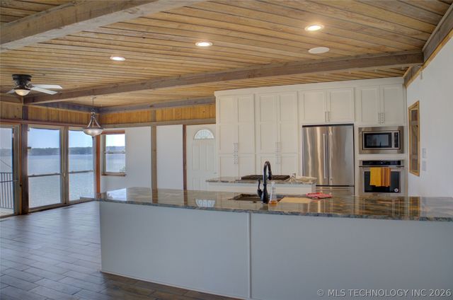 35702 Sportman Road, Afton, OK 74331