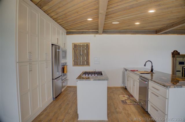 35702 Sportman Road, Afton, OK 74331