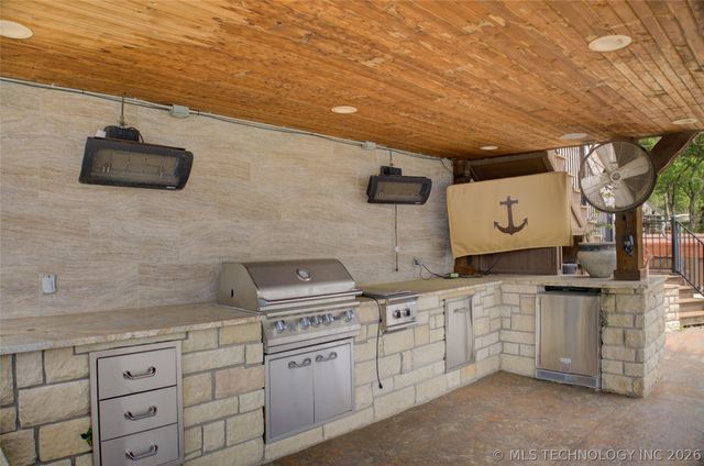 35702 Sportman Road, Afton, OK 74331