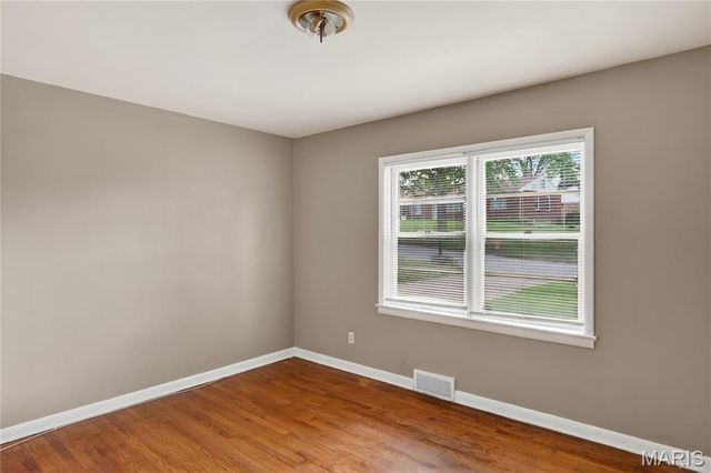 9466 Adler Avenue, St Louis, MO 63137