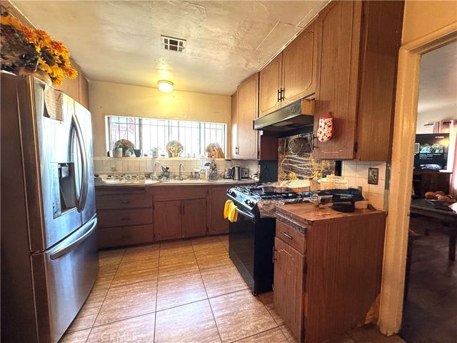 6271 Stanton, Buena Park, CA 90621
