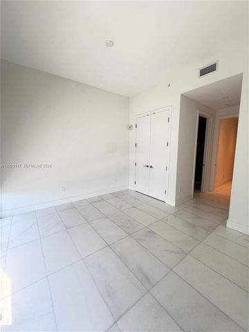 175 SE 25 ROAD 902, Miami, FL 33129