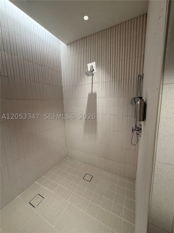 175 SE 25 ROAD 902, Miami, FL 33129