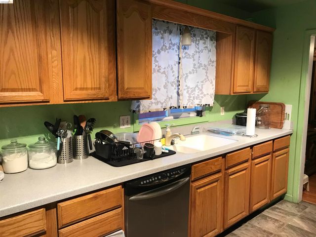 27770 Dickens Ave., Hayward, CA 94544