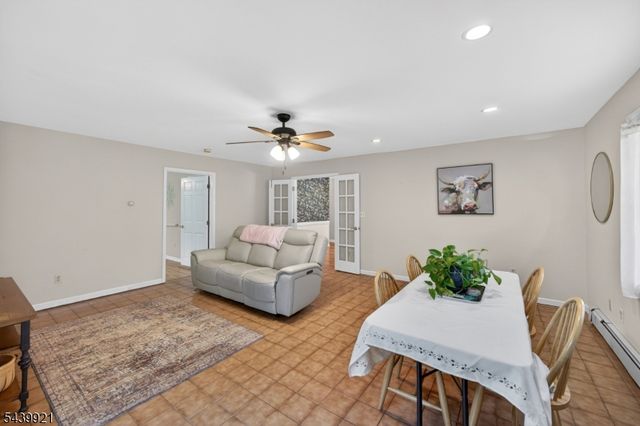 109 Carlson Pkwy, Cedar Grove Twp., NJ 07009