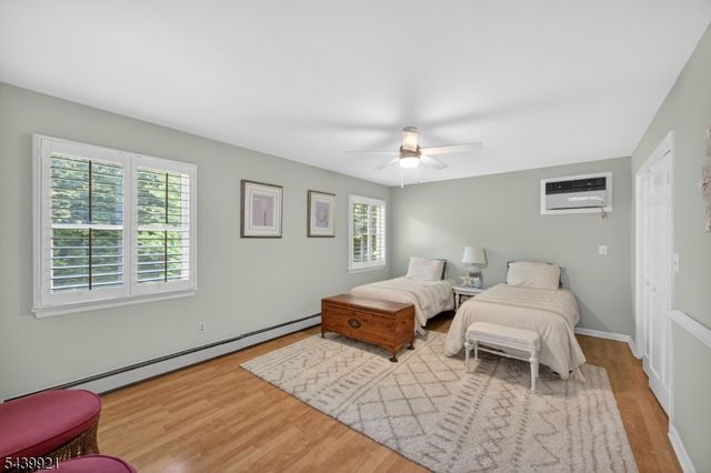 109 Carlson Pkwy, Cedar Grove Twp., NJ 07009