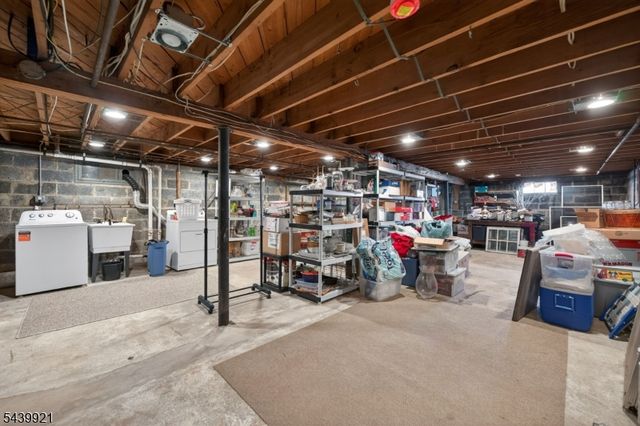 109 Carlson Pkwy, Cedar Grove Twp., NJ 07009