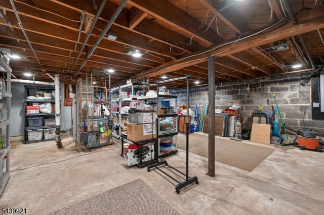 109 Carlson Pkwy, Cedar Grove Twp., NJ 07009