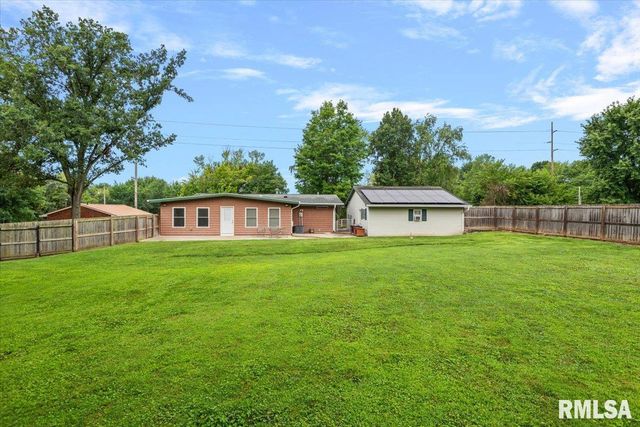 220 N Koke Mill Road, Springfield, IL 62711