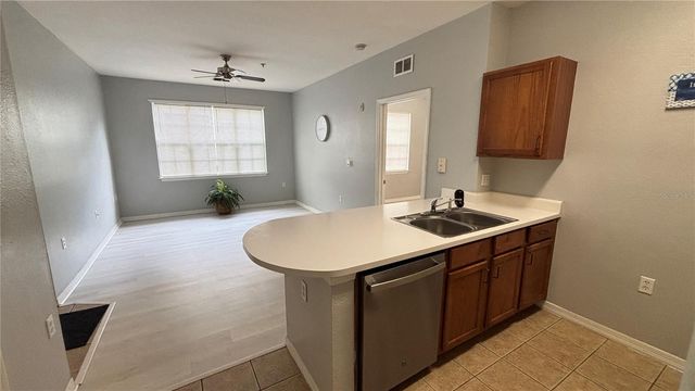 8103 LILLIES WAY 108, Orlando, FL 32825