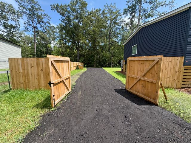 3323 Prices Bridge Lane, Walterboro, SC 29488