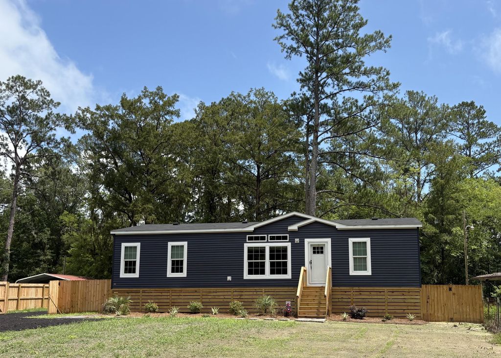 Image 1 of property listing at 3323 Prices Bridge Lane, Walterboro, SC 29488