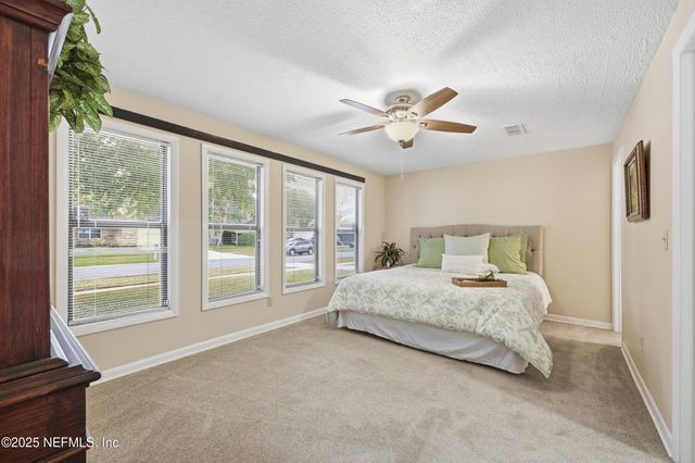 521 CLERMONT Avenue S, Orange Park, FL 32073