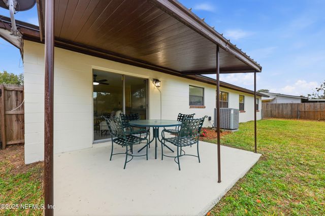 521 CLERMONT Avenue S, Orange Park, FL 32073