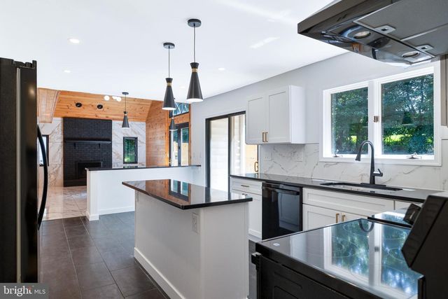800 BERRYMANS LN, Reisterstown, MD 21136