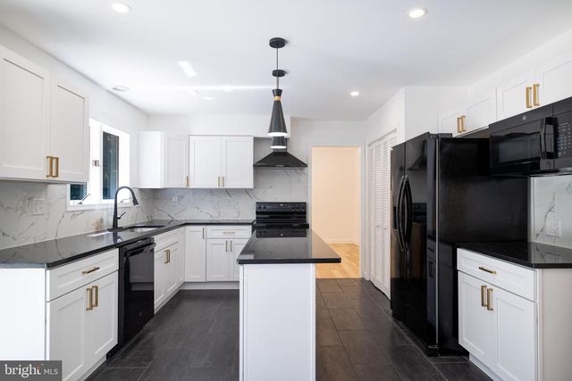 800 BERRYMANS LN, Reisterstown, MD 21136