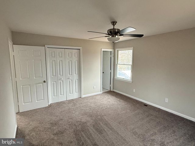 537 BUTTERNUT DR, Fredericksburg, VA 22408