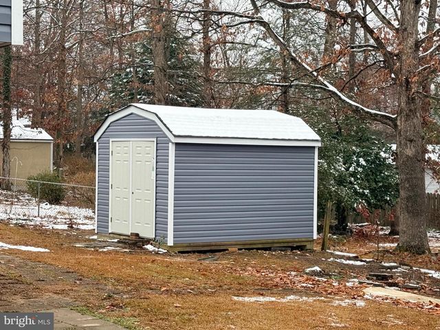 537 BUTTERNUT DR, Fredericksburg, VA 22408