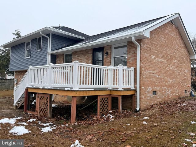 537 BUTTERNUT DR, Fredericksburg, VA 22408