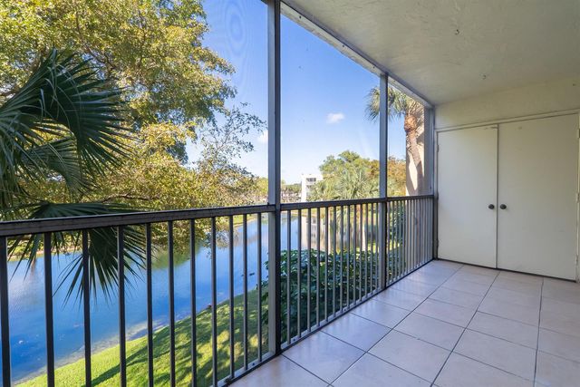 3121 NW 47th Terrace 315, Lauderdale Lakes, FL 33319