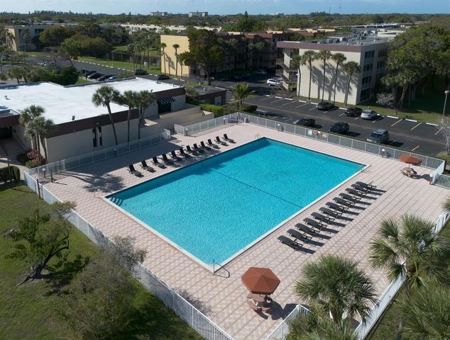 3121 NW 47th Terrace 315, Lauderdale Lakes, FL 33319
