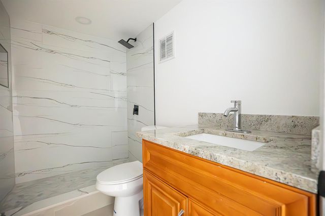 3121 NW 47th Terrace 315, Lauderdale Lakes, FL 33319