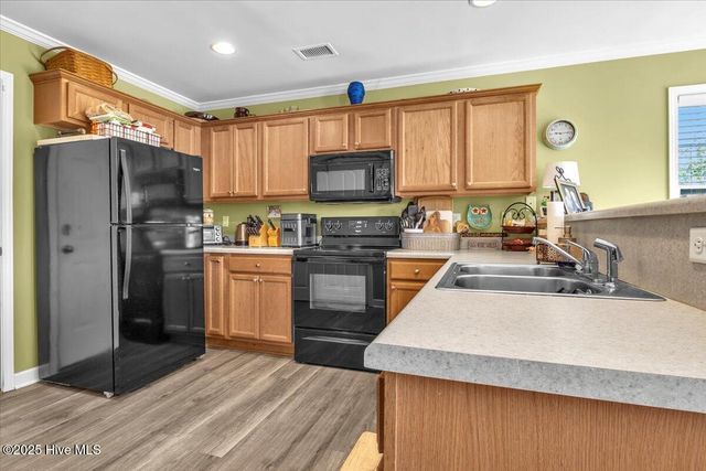 1128 Crestfield Way, Leland, NC 28451