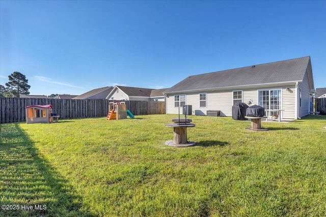 1128 Crestfield Way, Leland, NC 28451