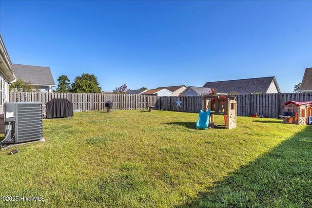 1128 Crestfield Way, Leland, NC 28451