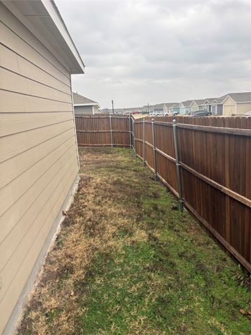 5417 Vinebrook Way, Princeton, TX 75407