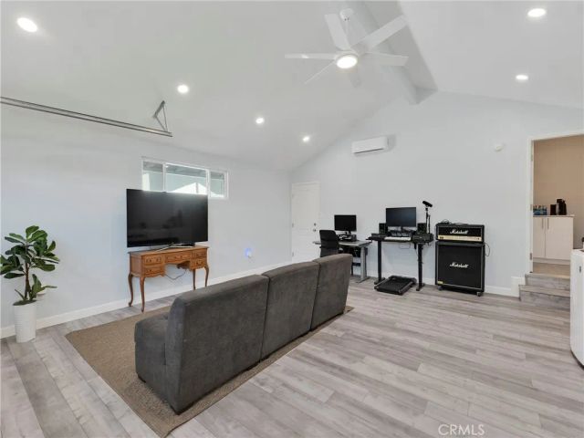 9800 Kessler, Chatsworth, CA 91311