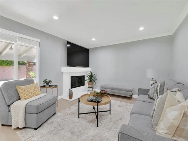 9800 Kessler, Chatsworth, CA 91311