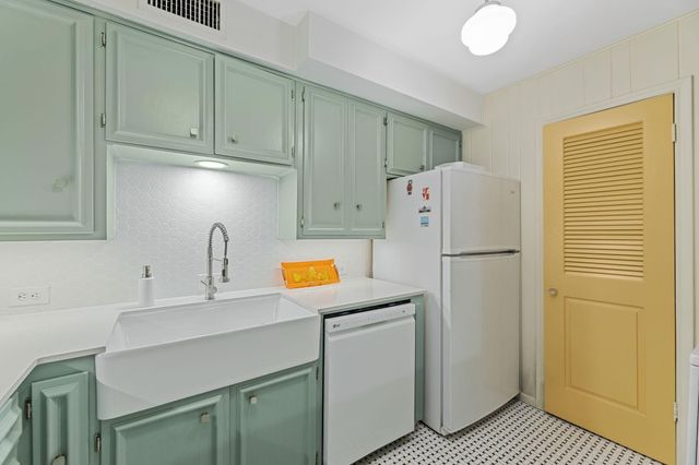 6135 Bandera Avenue A, Dallas, TX 75225