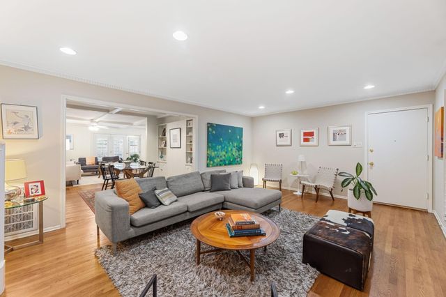 6135 Bandera Avenue A, Dallas, TX 75225