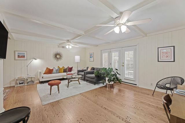 6135 Bandera Avenue A, Dallas, TX 75225