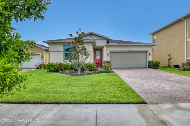 507 Veridian Circle NW, Palm Bay, FL 32907