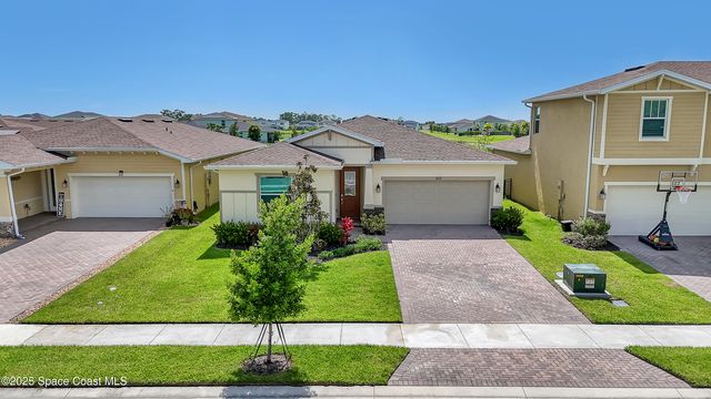 507 Veridian Circle NW, Palm Bay, FL 32907